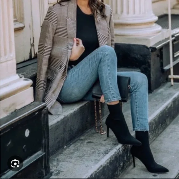 Steve Madden Black Textured Heeled Boots - Picture 8 of 8